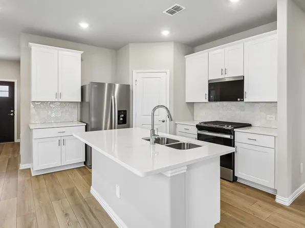 425 Dorothy Dr, McKinney, TX 75071