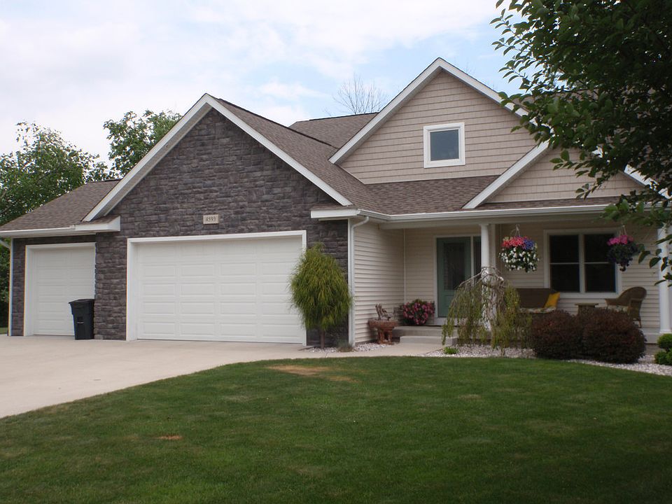 1st image of 4593 Eastwood Dr