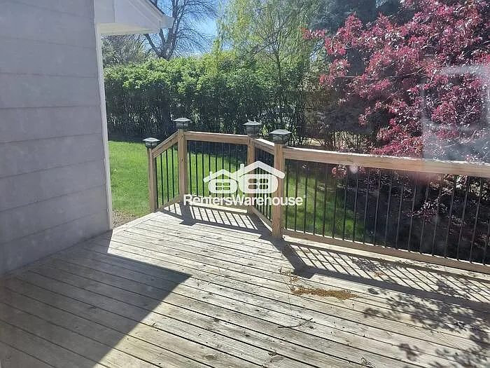 950 Butte Ct — Photo 11