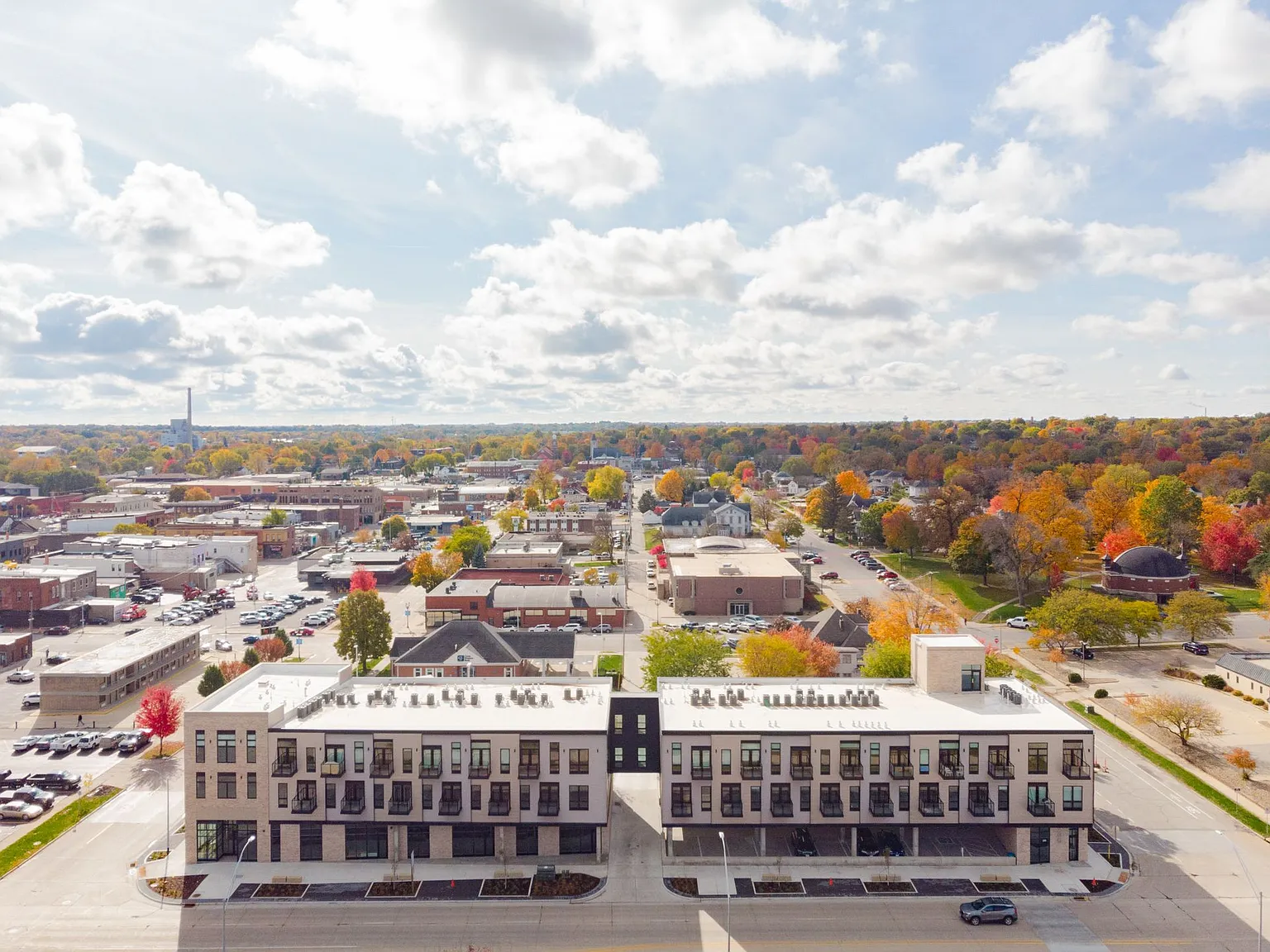 Arabella: 200 W 1st St - Cedar Falls — Photo 3