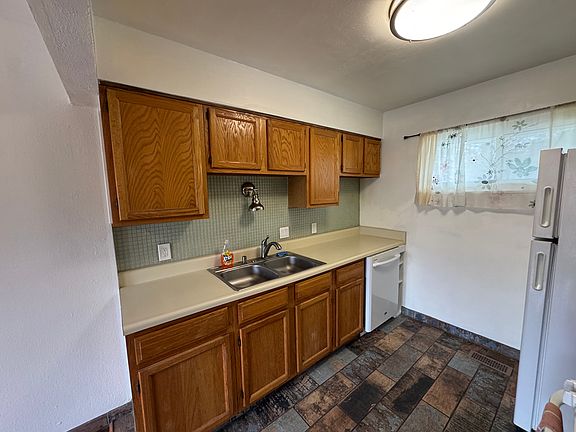 5th image of 255 N Michigan St APT 80
