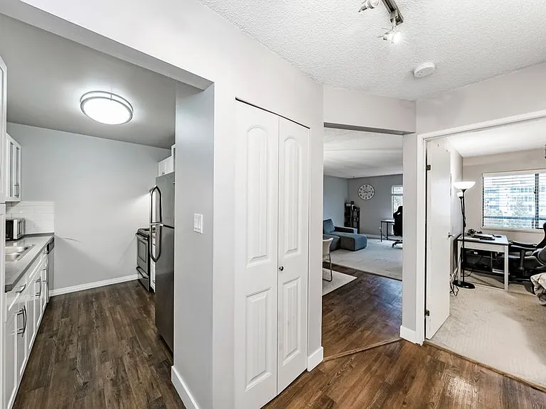 10221 133a St #318 — Photo 14