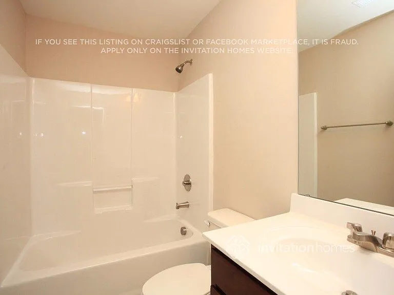 5326 Roberta Crossing Dr — Photo 8
