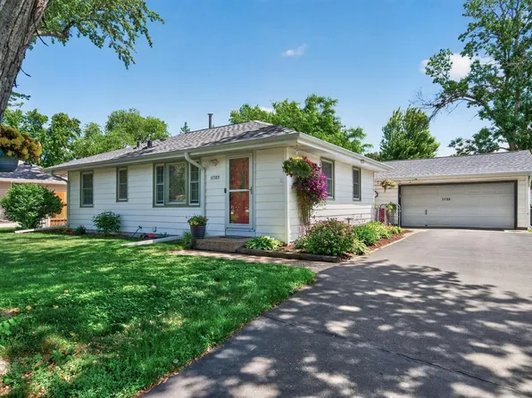 11789 Larch St NW, Coon Rapids, MN 55448