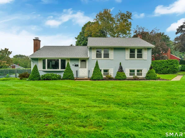6 Reynolds Drive, Wallingford, CT 06492