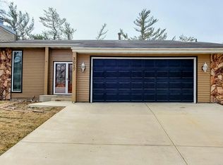 3017 Carlene Dr, Bloomington, IL 61704