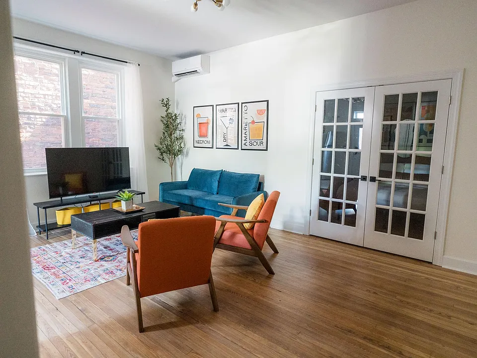 129 S Main St #2B