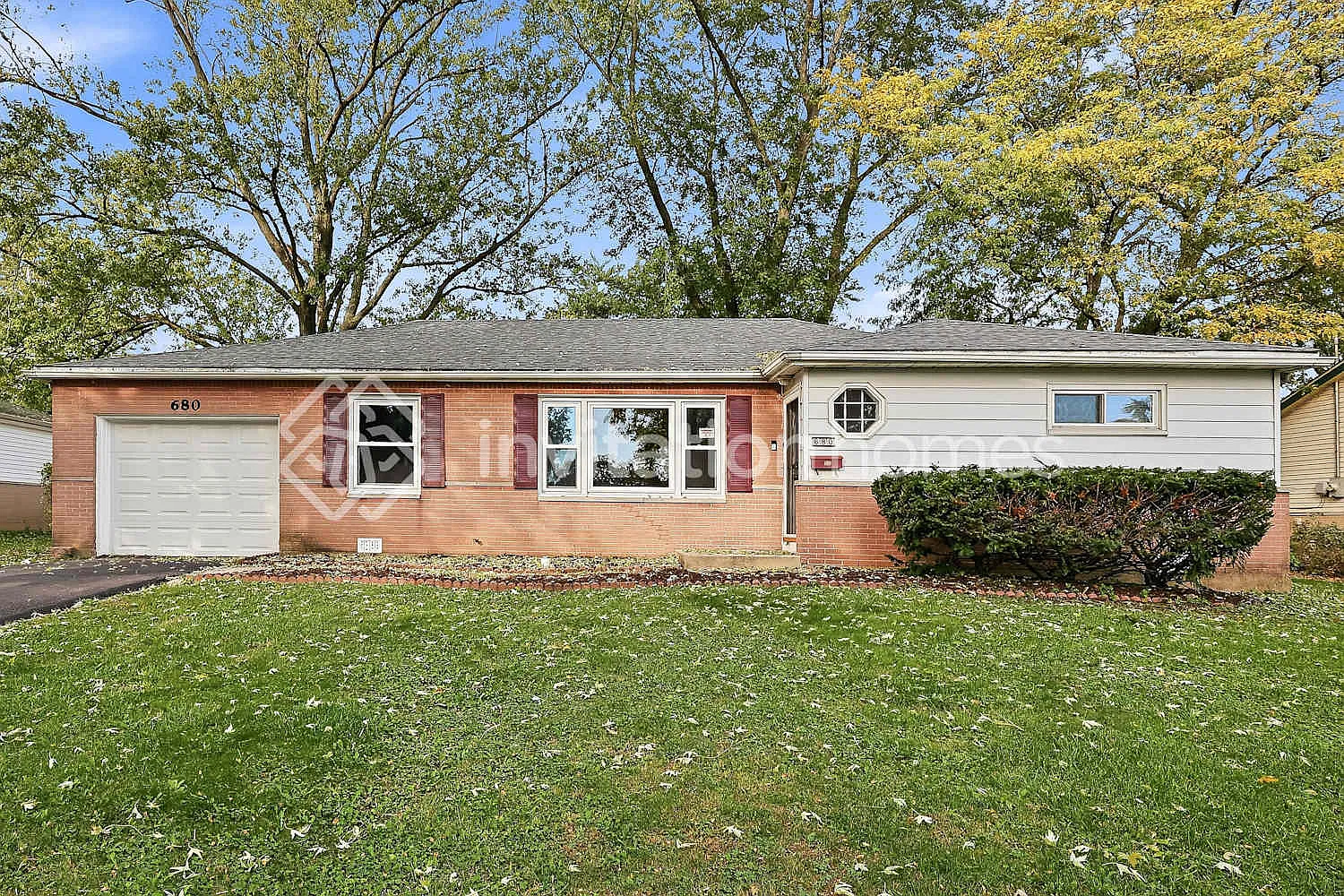 680 Mohave St Hoffman Estates, IL 60169 — Photo 1