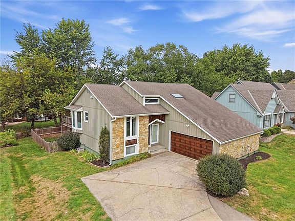 2nd image of 4082 SW Marline Dr