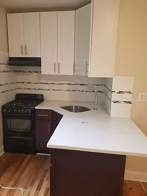 Rented by Lang Realty LLC | media 24