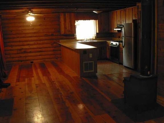 Kitchen/dining area