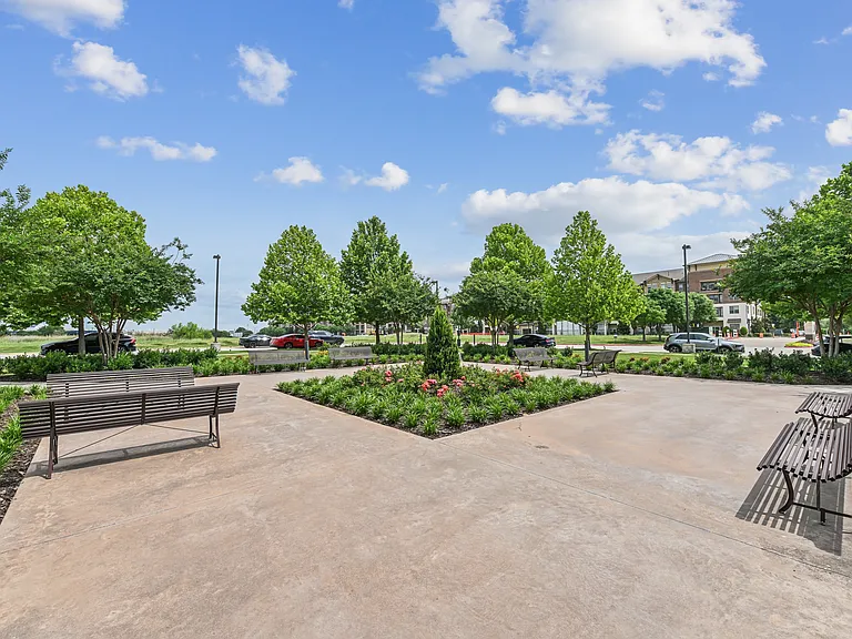 Summit at Stonebriar — Photo 19