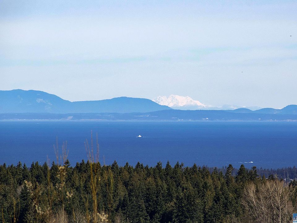 1st image of 2 Haven Heights Dr