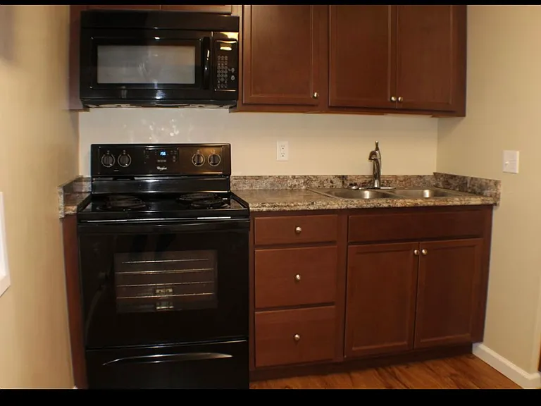 730 Sir Echo Dr #9 — Photo 10