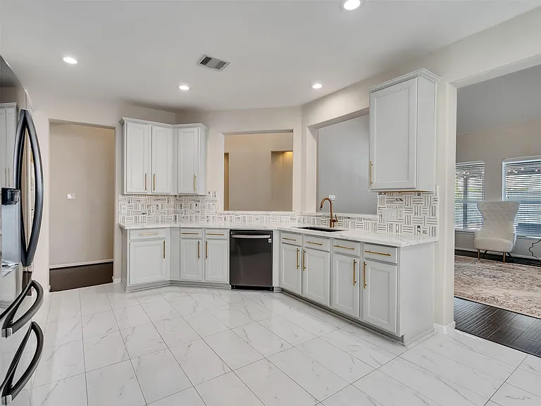 24507 Red Bluff Trl — Photo 12