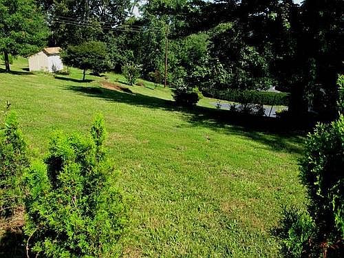 5th image of 445 Maplewood Dr