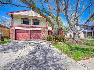 15106 Cedar Ridge Dr, Houston, TX 77082