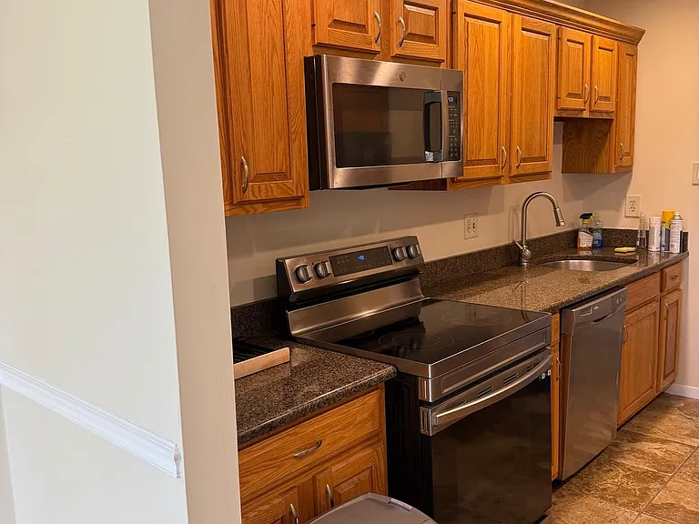 531 Florida Ave #104 — Photo 30