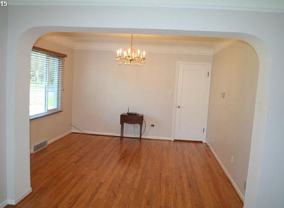 5th image of 847 SE 40th Ave