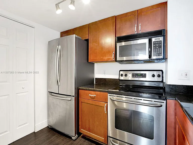 770 Claughton Island Dr #1113 — Photo 5