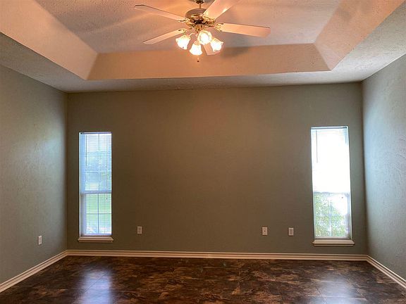 5th image of 104 Coke Dr