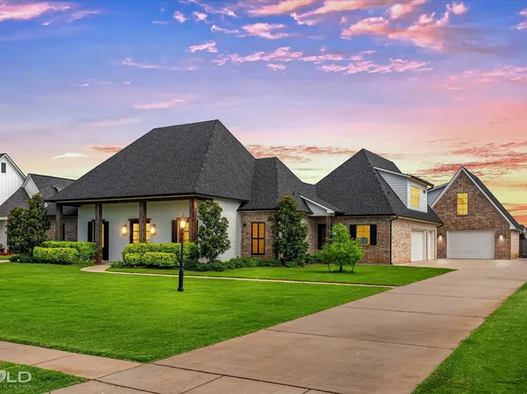 723 Smokehouse Loop, Benton, LA 71006