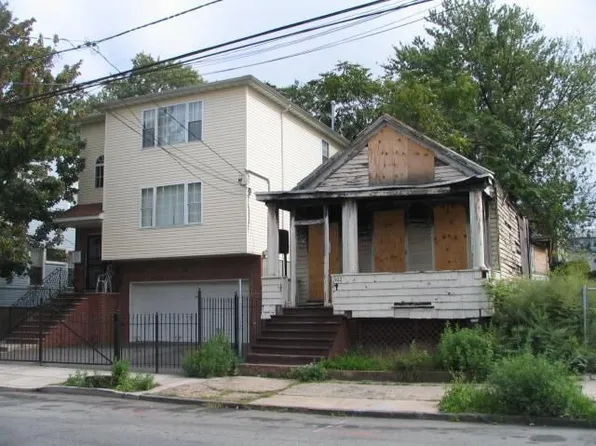 602 S 19th St, Newark, NJ 07103