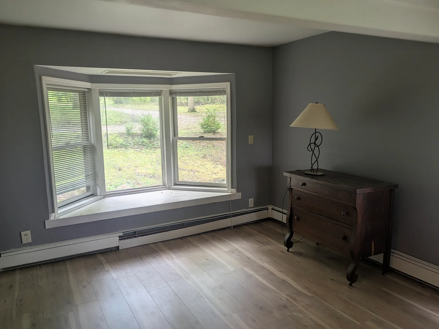 2 bed, 1400 sqft, $2,500 — Photo 2