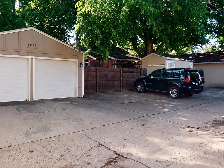 1217 S University Blvd — Photo 16