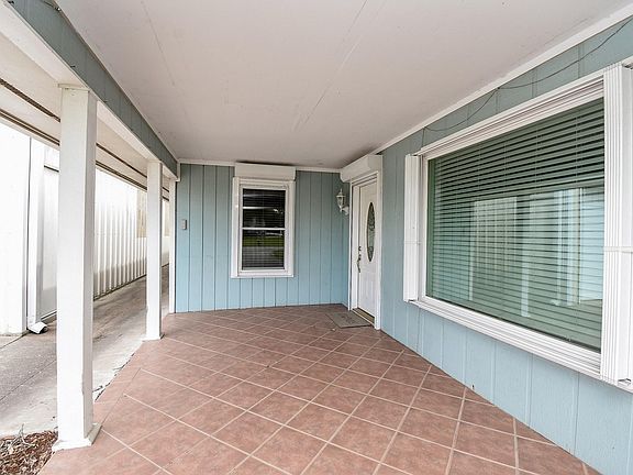 4th image of 748 W Bayshore Dr