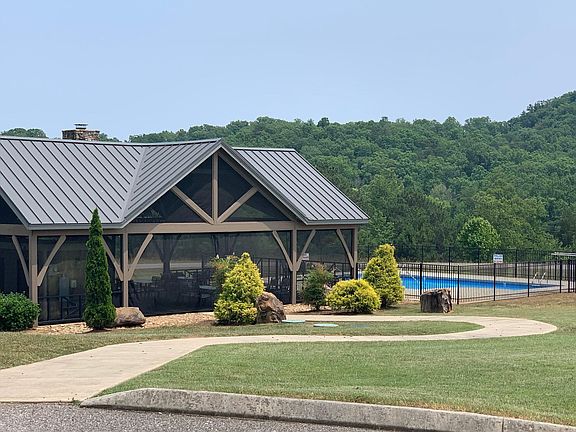 5th image of 650 Enclave Poin Lot 113