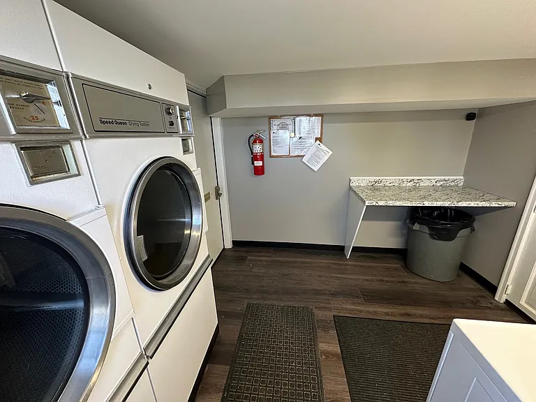 Common Laundry Room