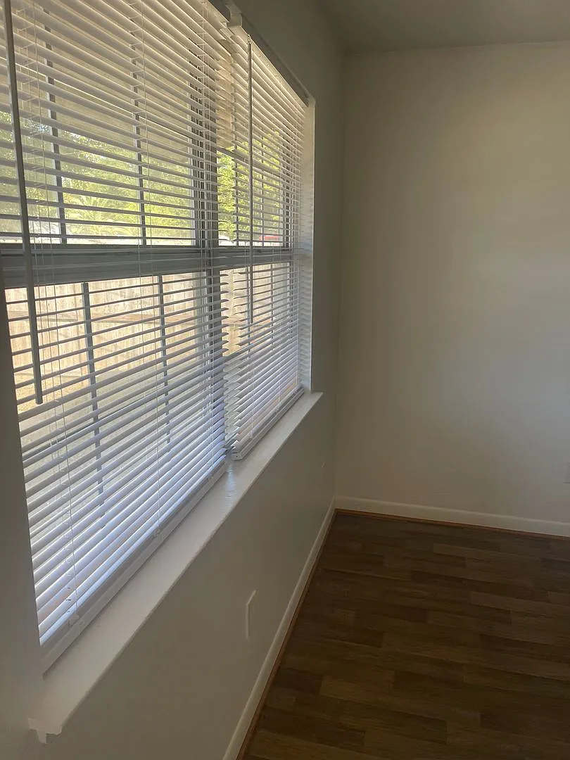 FWB - 1504 E. Ponderosa Road — Photo 4