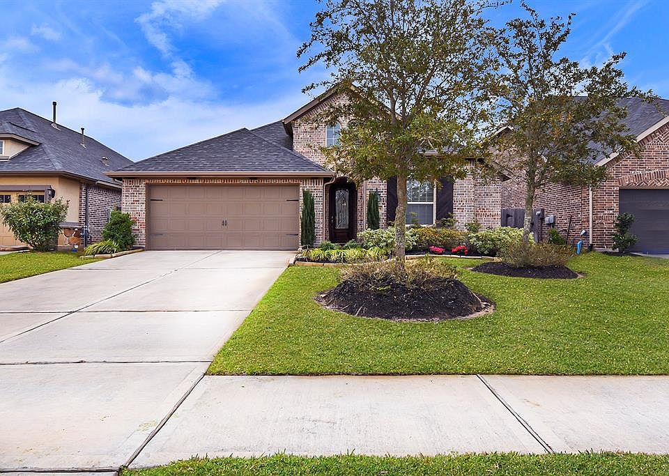 1st image of 2219 Falcon Brook Dr