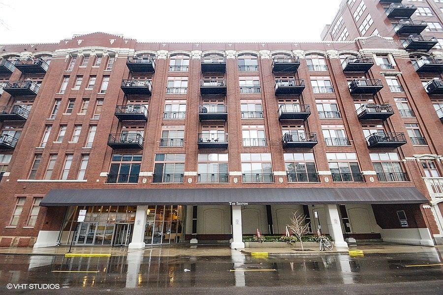 1st image of 360 W Illinois St APT 6C