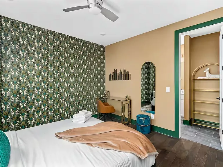 2723 Alameda St — Photo 10