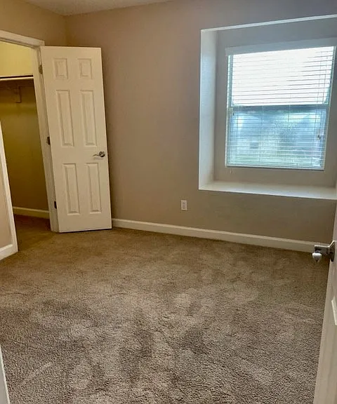 37 Laiken Ct — Photo 23