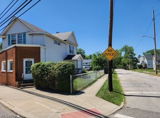 4516 Warner Rd, Cleveland, OH 44105