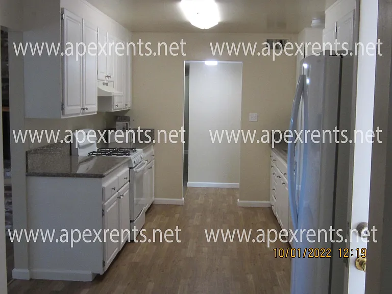 2500 Ribier Way — Photo 5