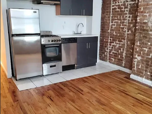 449 West 37th Street image 1 of 7