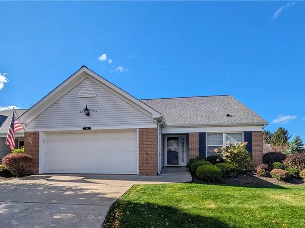 186 Heather Ln #60, Eastlake, OH 44095