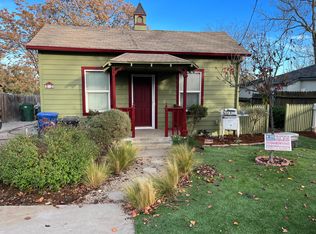 1720 Pine St, Paso Robles, CA 93446