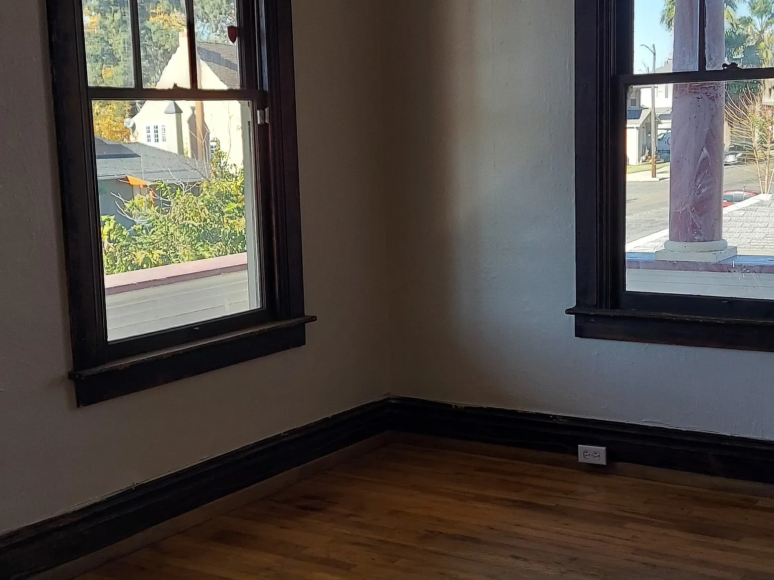 1 bed, 800 sqft, $1,050 — Photo 3