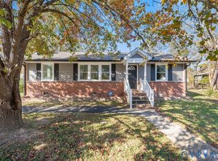 2340 Fernbrook Dr, Richmond, VA 23224