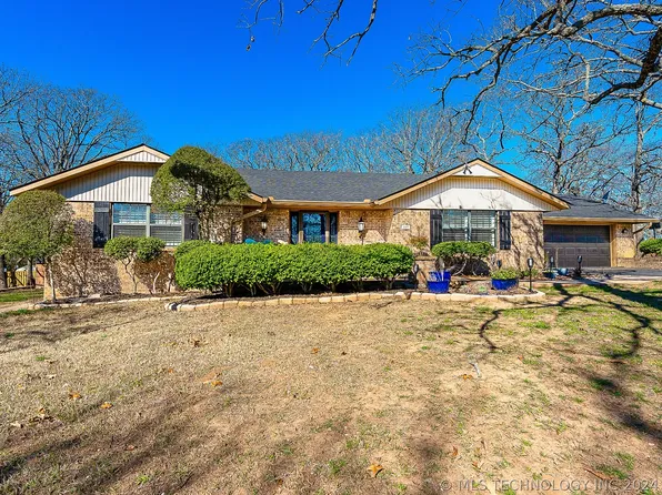 109 S Monroe St, Ada, OK 74820