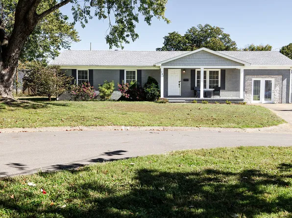 701 Earl Ct, Murray, KY 42071