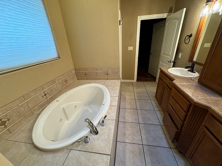 682 La Melodia Dr — Photo 21