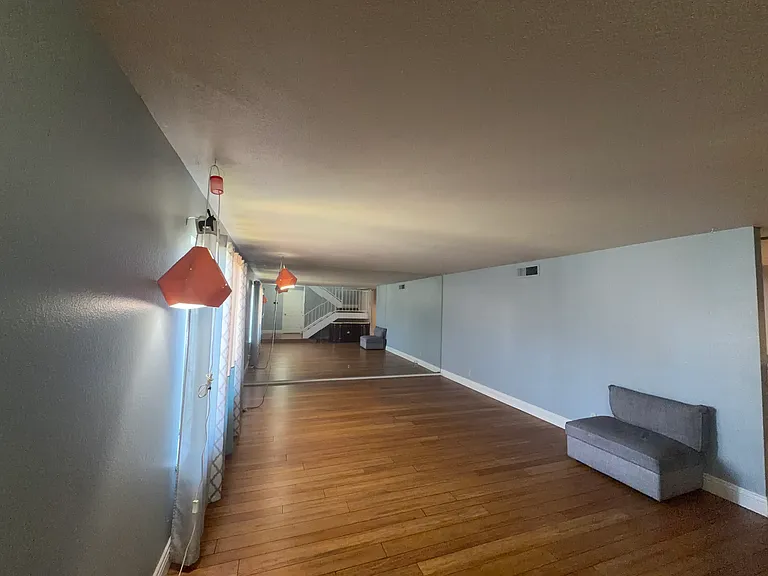 3354 Rolan Ct — Photo 2