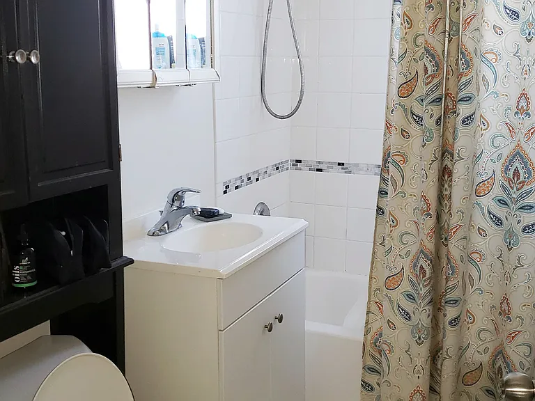 728 W Roscoe St #3N — Photo 6