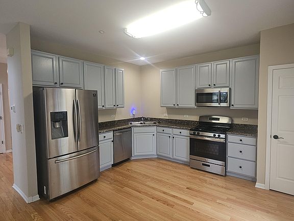 3rd image of 6085 Delaney Dr
